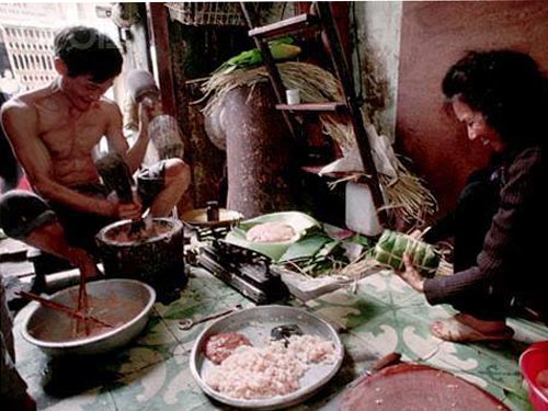 making chung cake 
